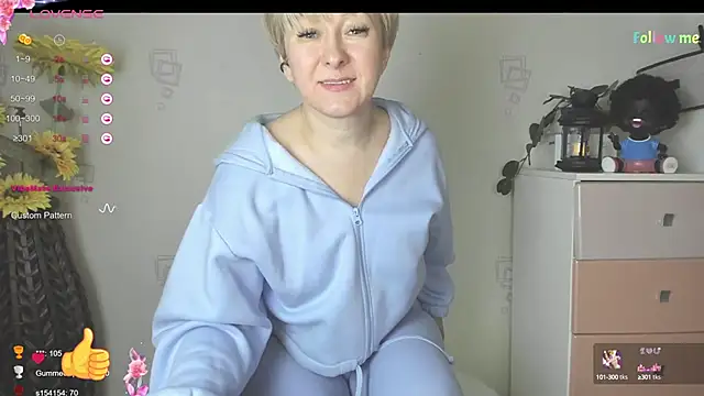 Mia Wintermood online show from 01/31/25, 09:59