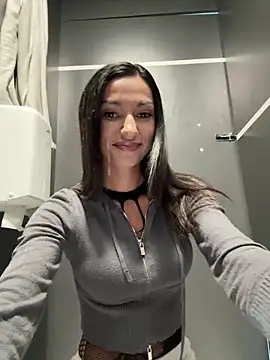  MiaQueen  online show from 09/25/25, 11:30