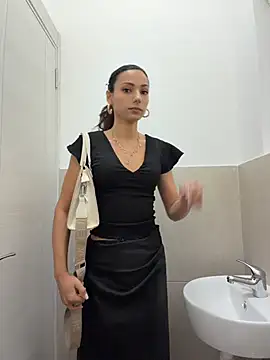  MiaQueen  online show from 07/04/26, 09:32
