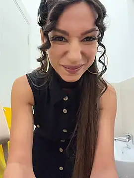  MiaQueen  online show from 07/31/26, 08:41