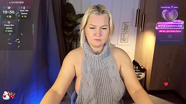 YolandaKiss online show from 12/18/25, 08:26