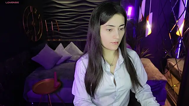 KylieMellow online show from 03/04/25, 05:32