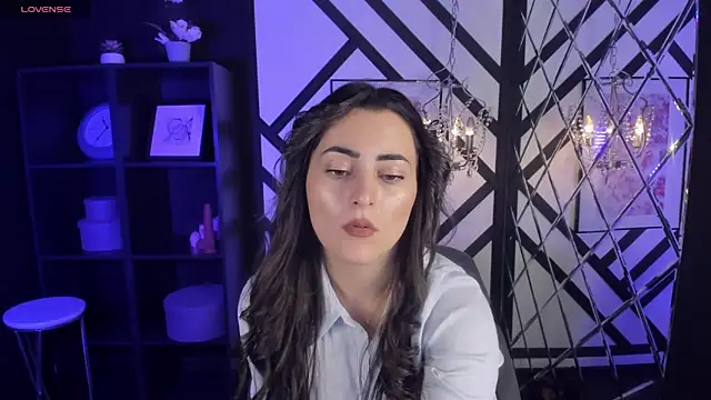 KylieMellow online show from 03/05/25, 12:22