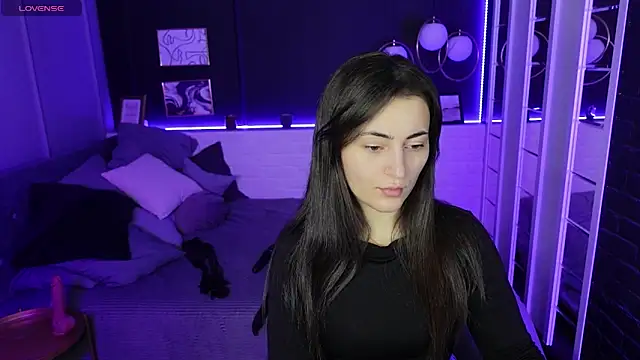 KylieMellow online show from 03/09/25, 05:44