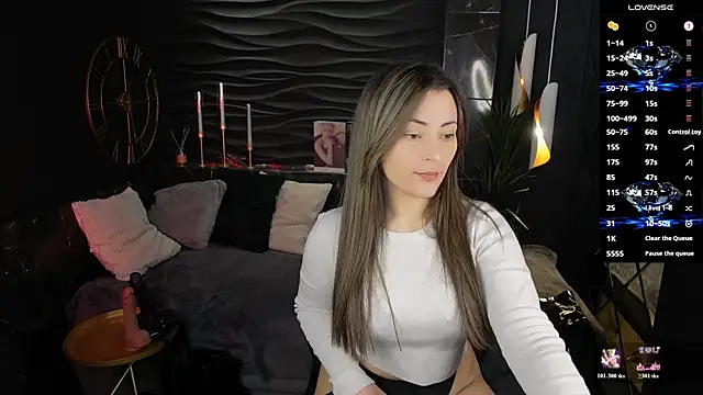 KylieMellow online show from 04/27/26, 01:31