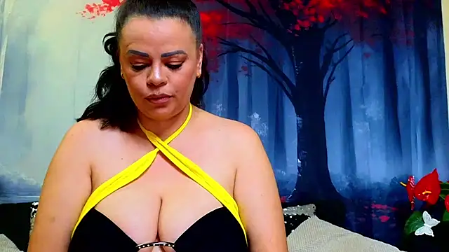 ElizabethEven online show from 12/02/25, 11:56