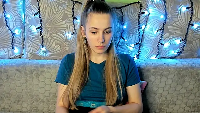 MaggieCake online show from 01/26/25, 05:02