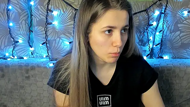 MaggieCake online show from 02/24/25, 05:22