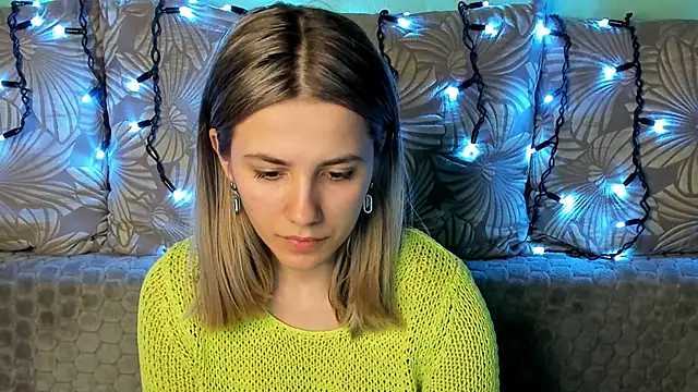 MaggieCake online show from 03/16/25, 01:49