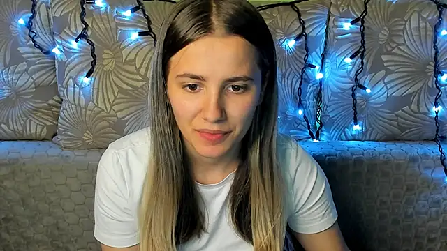 MaggieCake online show from 10/21/25, 12:00