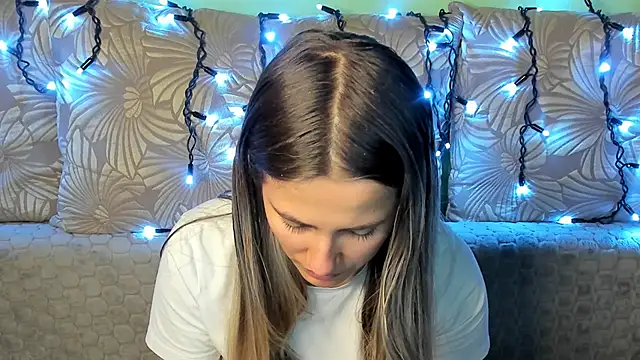 MaggieCake online show from 10/26/25, 12:27