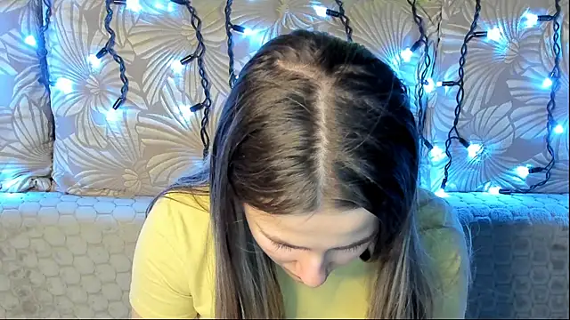 MaggieCake online show from 03/26/26, 02:17