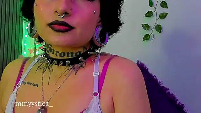 Rainnbow  online show from 04/21/26, 08:20