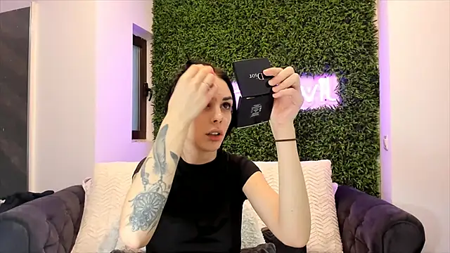 realhotfallingdevil online show from 02/14/25, 05:51