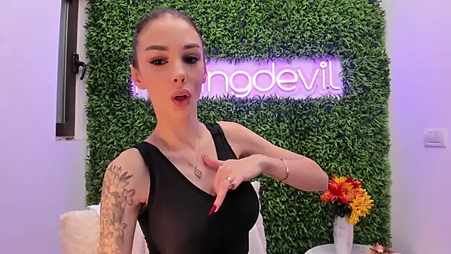 realhotfallingdevil online show from 11/18/25, 06:07