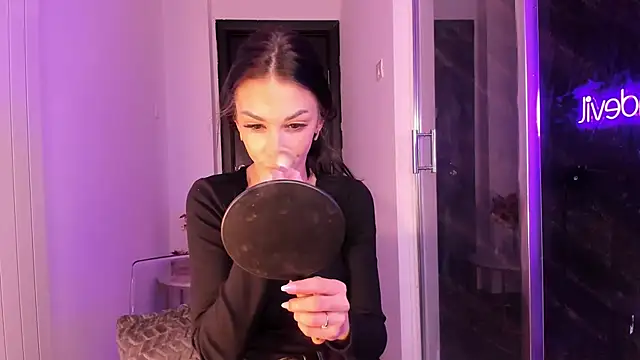 realhotfallingdevil online show from 03/06/26, 05:26