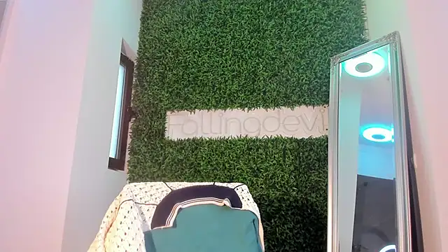 realhotfallingdevil online show from 07/17/26, 04:30