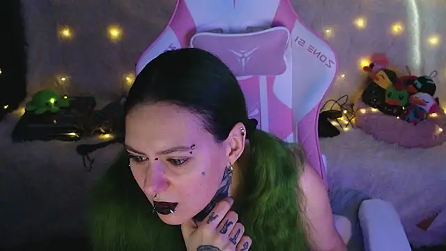 Ginger Stay online show from 03/06/26, 08:33