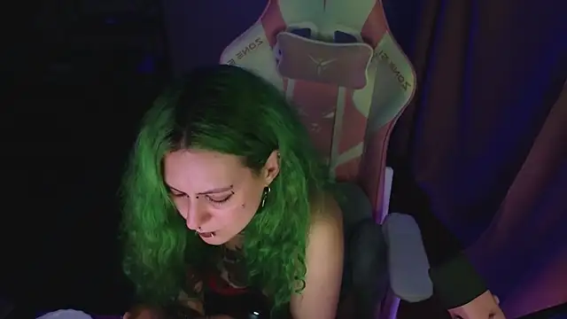 Ginger Stay online show from 06/15/26, 08:22