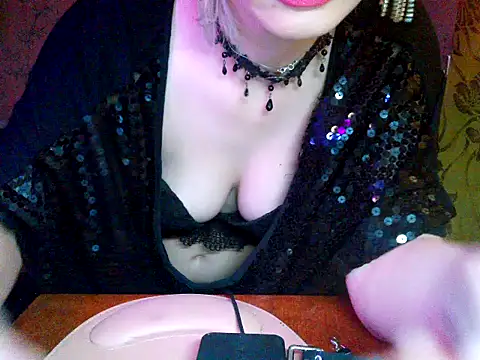 Snapshot of WildMissNiks chatting on 12/03/25, 08:45 WildMissNiks online show from 12/03/25, 08:45