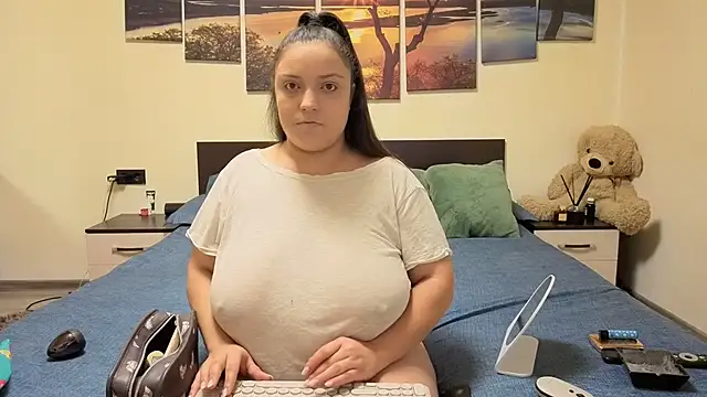 adelline online show from 02/13/26, 09:33