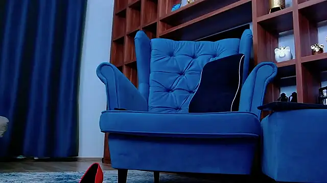 Snapshot of Mistress_Audrey chatting on 02/26/25, 05:53 Mistress Audrey online show from 02/26/25, 05:53