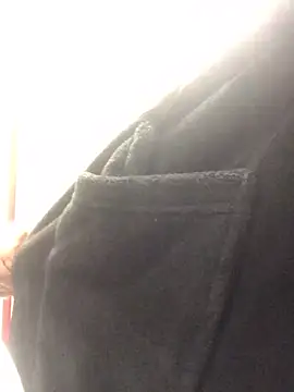 Snapshot of 69RIPsta69 chatting on 03/18/25, 06:25 69RIPsta69 online show from 03/18/25, 06:25