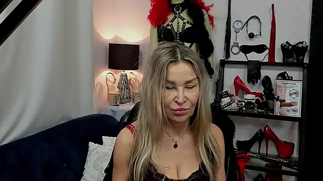 crystaLUX online show from 12/31/24, 06:05