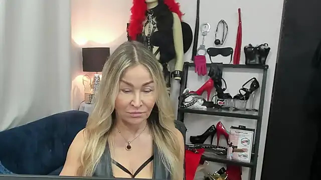 crystaLUX online show from 01/12/26, 05:23