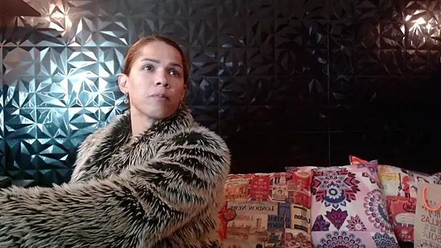 PINK  LOLA1 online show from 02/26/26, 11:59