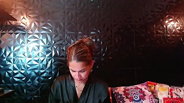 PINK  LOLA1 online show from 03/05/26, 10:39