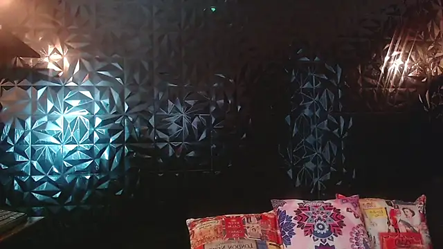 PINK  LOLA1 online show from 04/10/26, 01:05