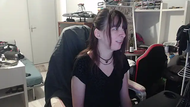 missthon0 online show from 02/09/26, 01:04