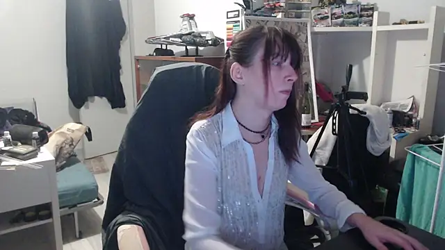 missthon0 online show from 02/12/26, 01:39