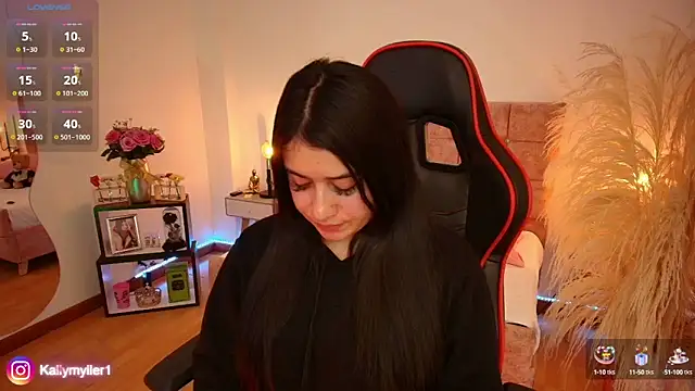 KallyMyller1 online show from 01/02/25, 07:40