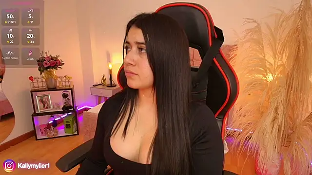 KallyMyller1 online show from 01/08/25, 07:13