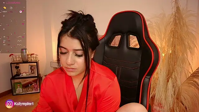 KallyMyller1 online show from 03/06/25, 10:26