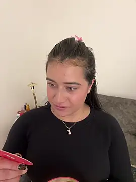 KallyMyller1 online show from 04/05/26, 07:44