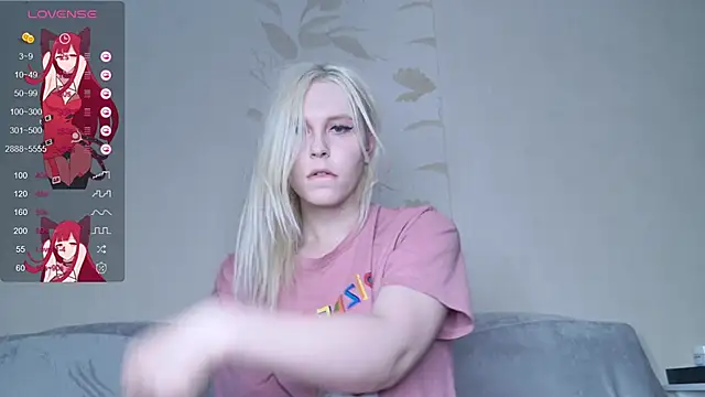 Snapshot of Evelyn_rabbit chatting on 03/07/25, 01:51 Evelyn rabbit online show from 03/07/25, 01:51