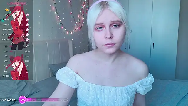 Snapshot of Evelyn_rabbit chatting on 11/26/25, 08:59 Evelyn rabbit online show from 11/26/25, 08:59