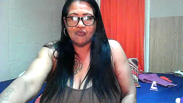 Snapshot of boobynatz chatting on 10/16/25, 12:00 boobynatz online show from 10/16/25, 12:00
