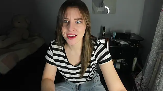 Snapshot of KindKristy chatting on 01/17/25, 06:04 KindKristy online show from 01/17/25, 06:04