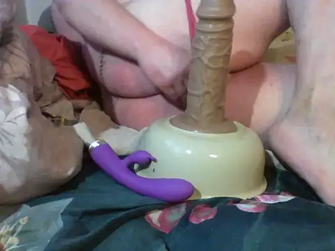 Snapshot of SLAVEFORALL99 chatting on 02/14/26, 10:56 SLAVEFORALL99 online show from 02/14/26, 10:56