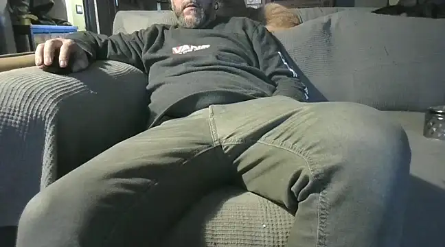 naked bear online show from 12/19/24, 07:18