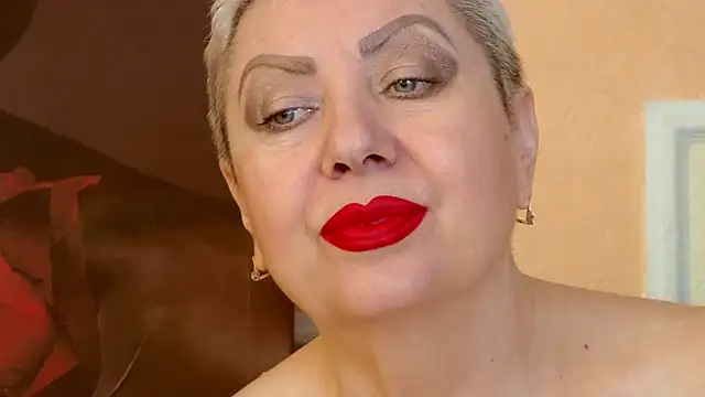 LadyPosh online show from 09/16/25, 08:54