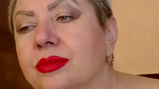 LadyPosh online show from 10/03/25, 08:39