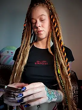 LucidLucy online show from 11/02/25, 12:51