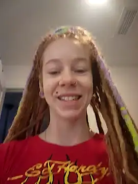 LucidLucy online show from 11/25/25, 02:28