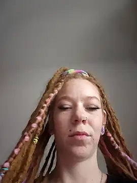 LucidLucy online show from 02/20/26, 01:55