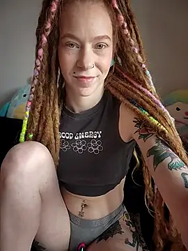 LucidLucy online show from 04/01/26, 03:53